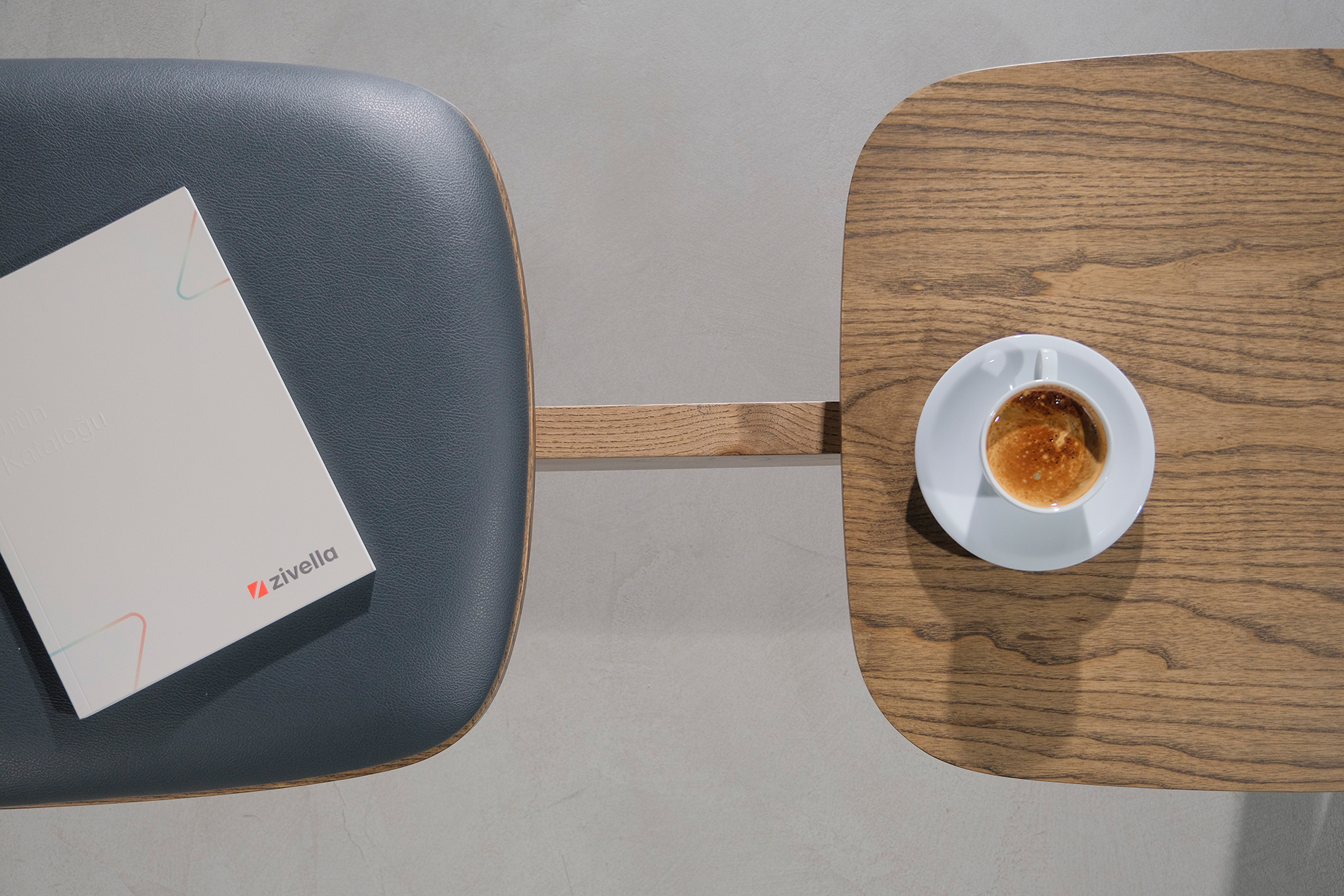 Dokularla Düşünmek: Yeni Ofis Trendlerinde Duyusal Deneyim Tasarımı